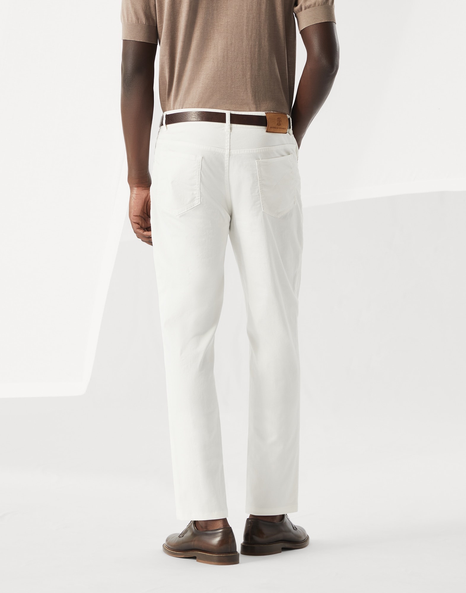 Garment-dyed Italian-fit five-pocket trousers in American Pima comfort cotton gabardine - 2