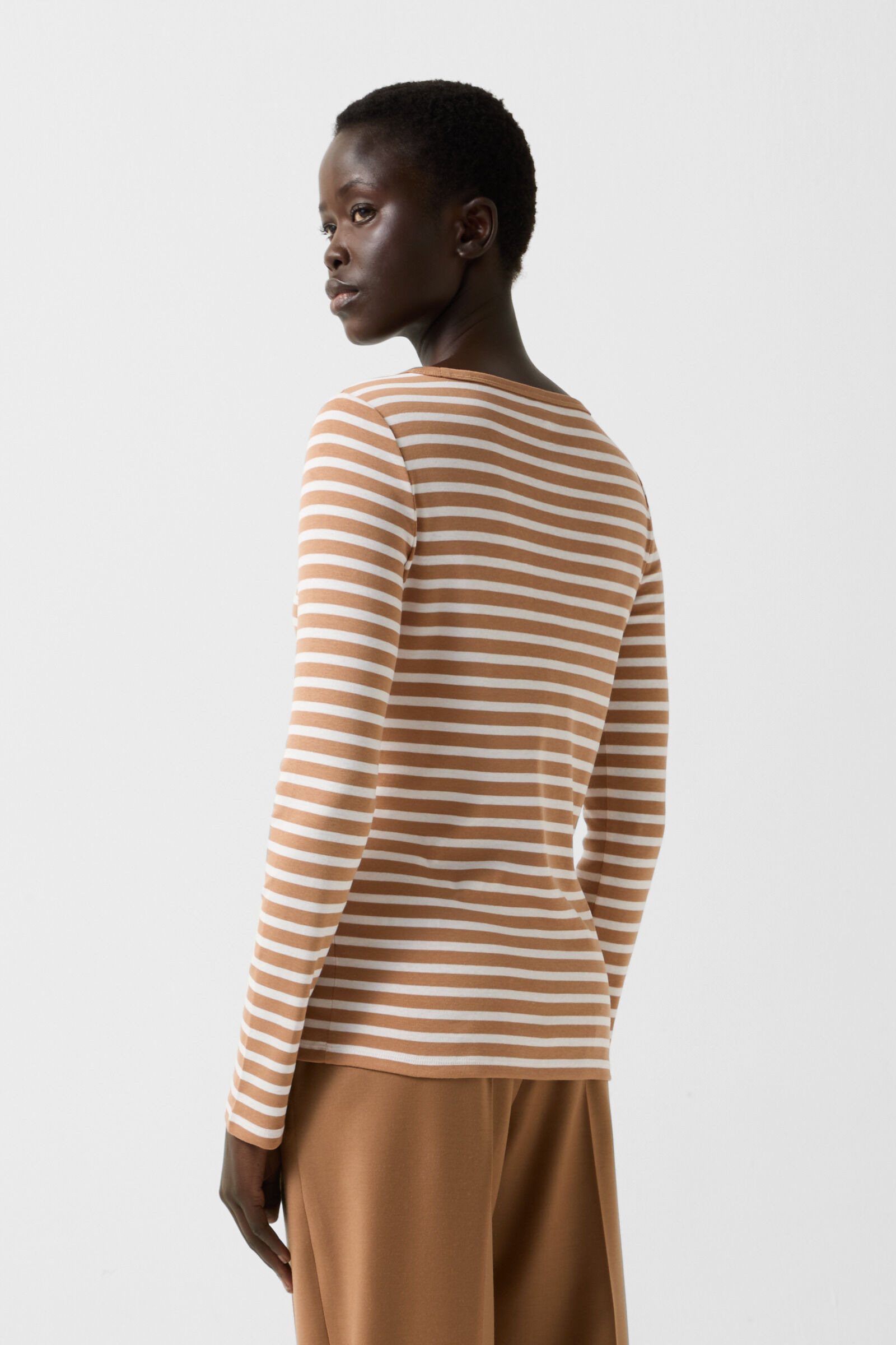 Louna longsleeve in Camel/white - 3