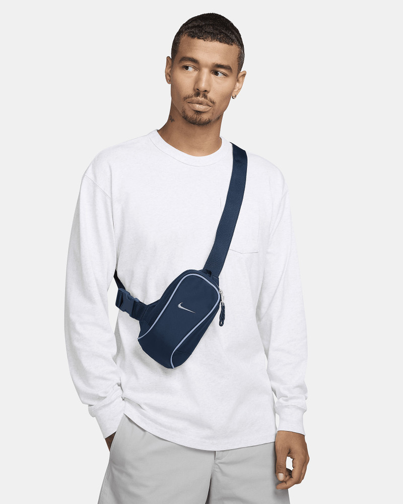 Nike Sportswear Essentials Crossbody Bag (1L) 1