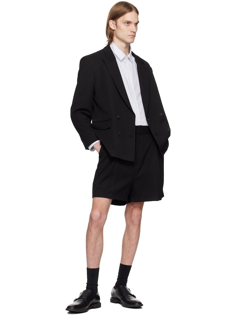 HUGO Black Pleated Shorts outlook