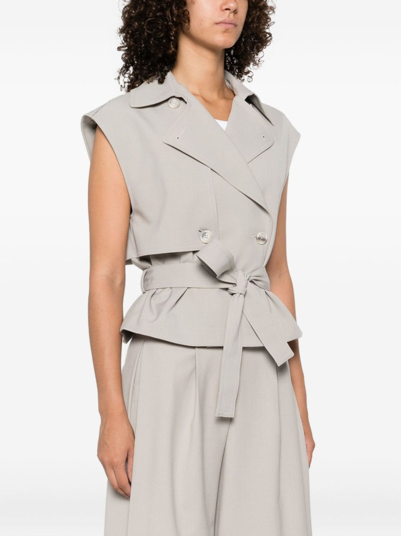 sleeveless double-breasted jacket 3