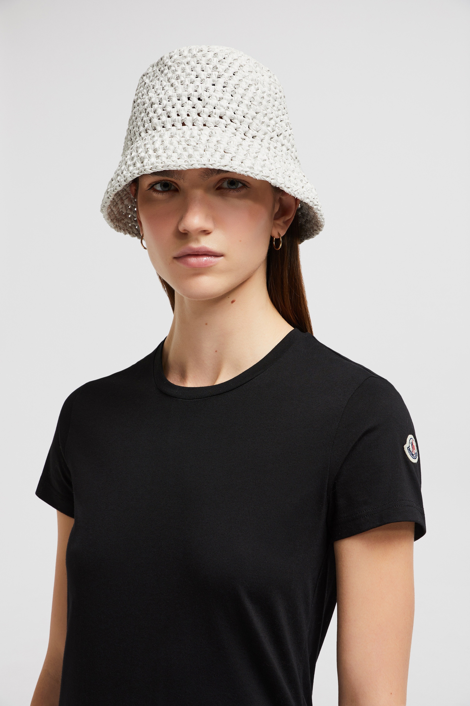 【送関込】MONCLER☆Cotton jersey t-shirt with logo patch MONCLER Logo-Appliquéd Cotton-Jersey T-Shirt for Men | MR PORTER