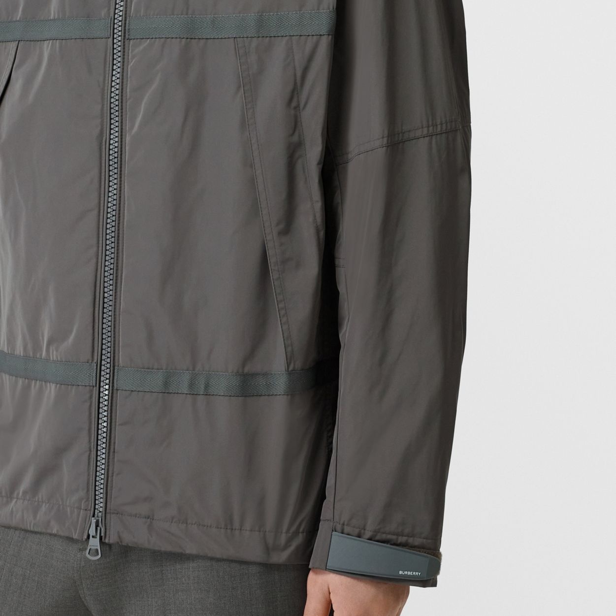 Logo Detail Lightweight Hooded Jacket - 5