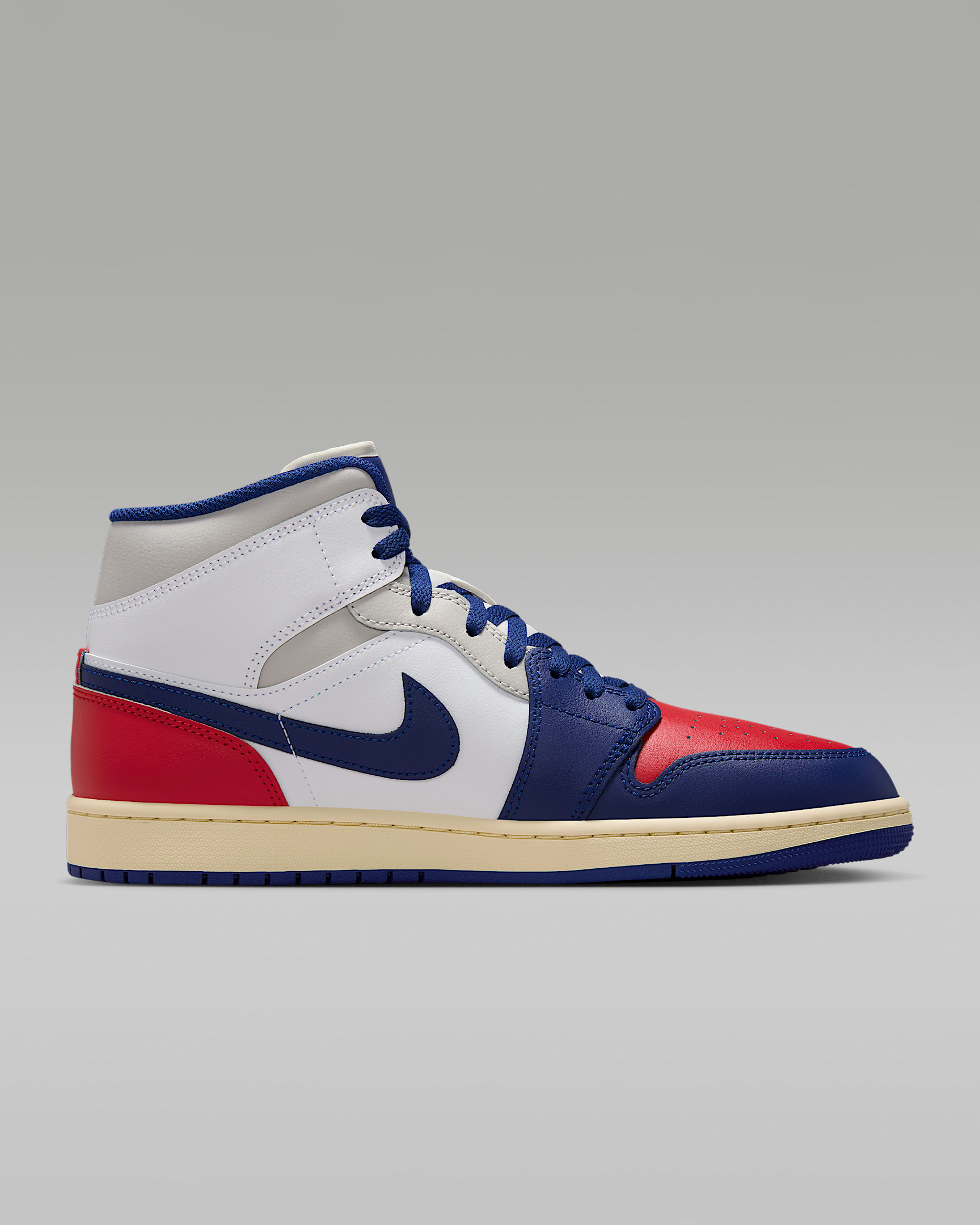 Air Jordan 1 Mid Men's Shoes - 3