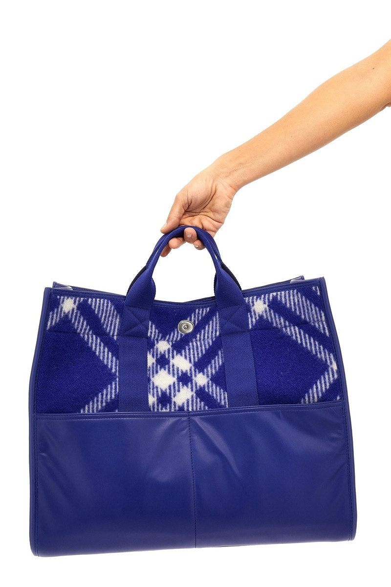 Burberry Shopping check outlook