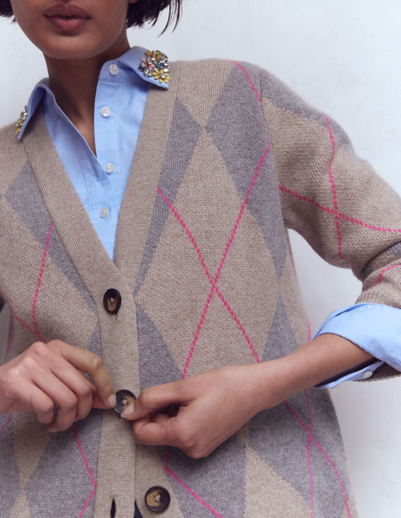 Quinn Boyfriend Cardigan-Neutral Argyle 3