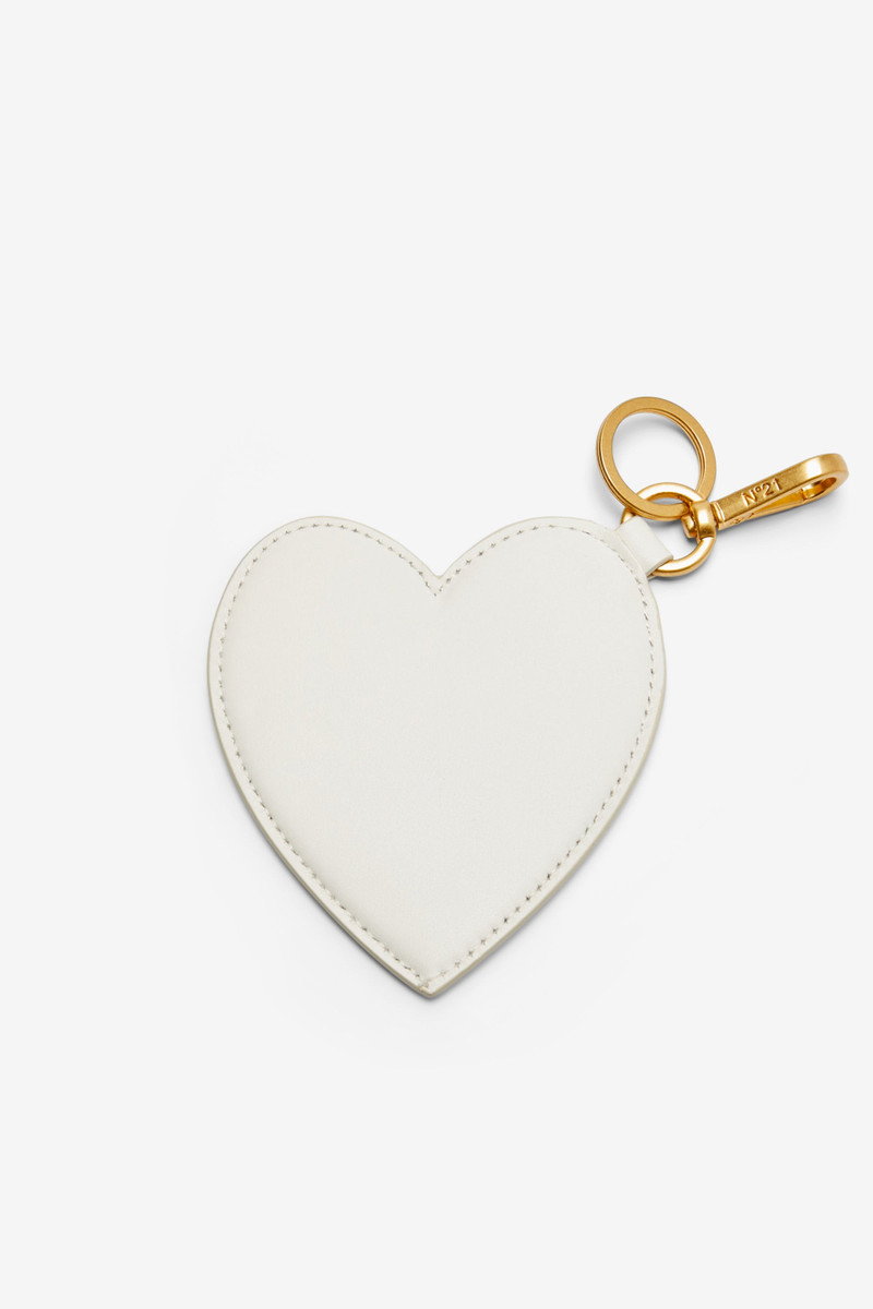 N°21 HEART-SHAPED CHARM outlook
