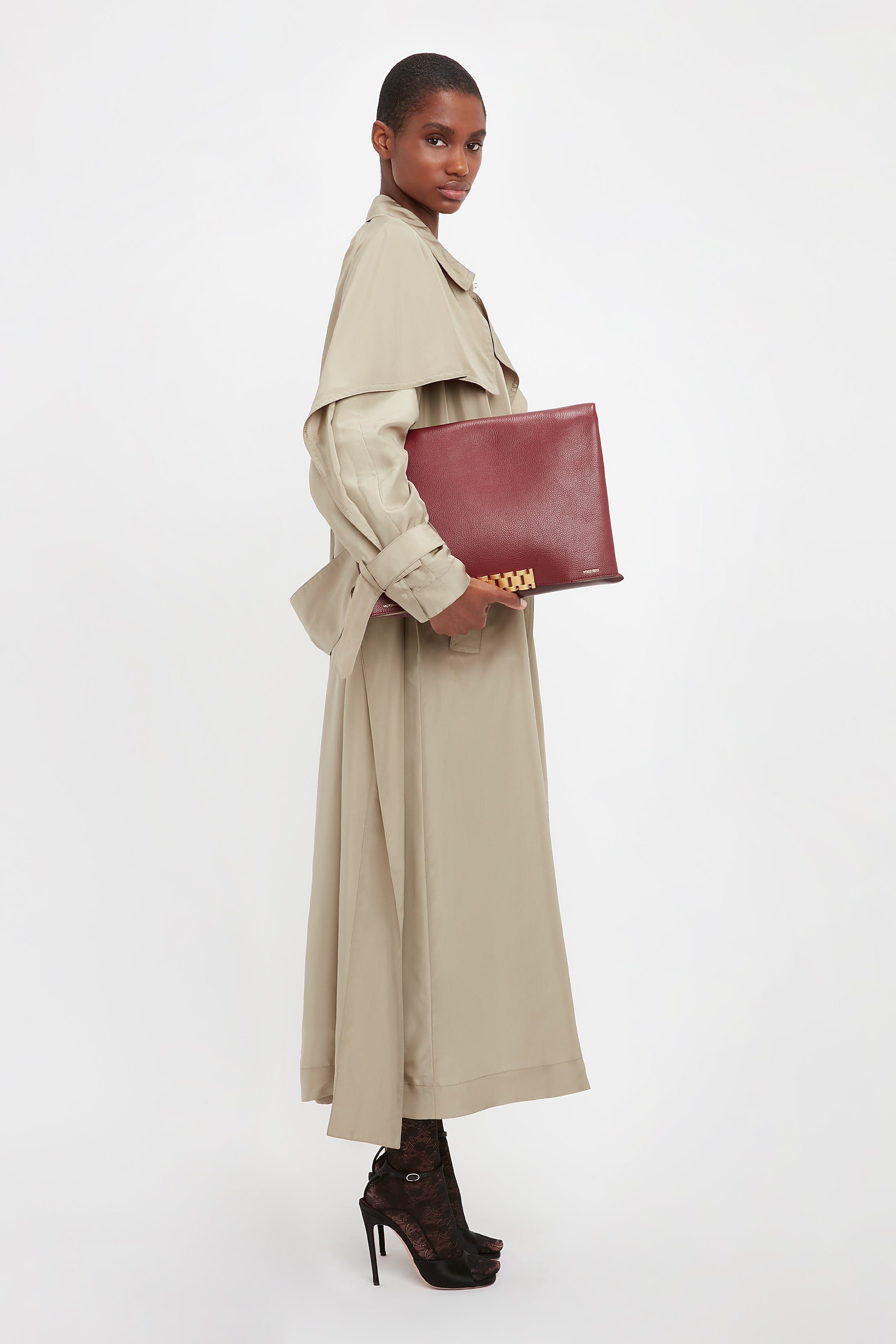 Pleated Back Fluid Trench Coat In Lichen Green - 9