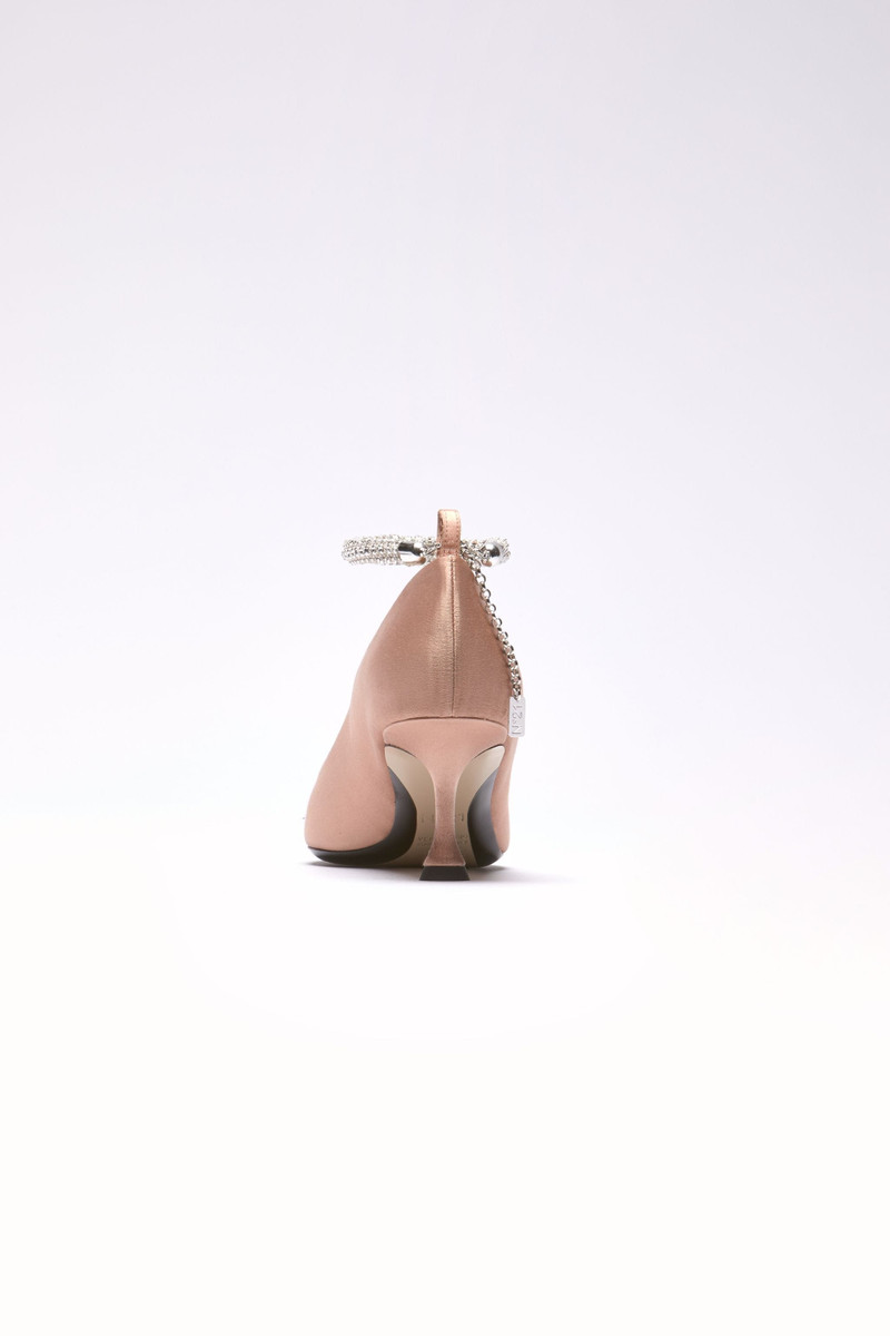 N°21 CRYSTAL-EMBELLISHED PUMPS outlook