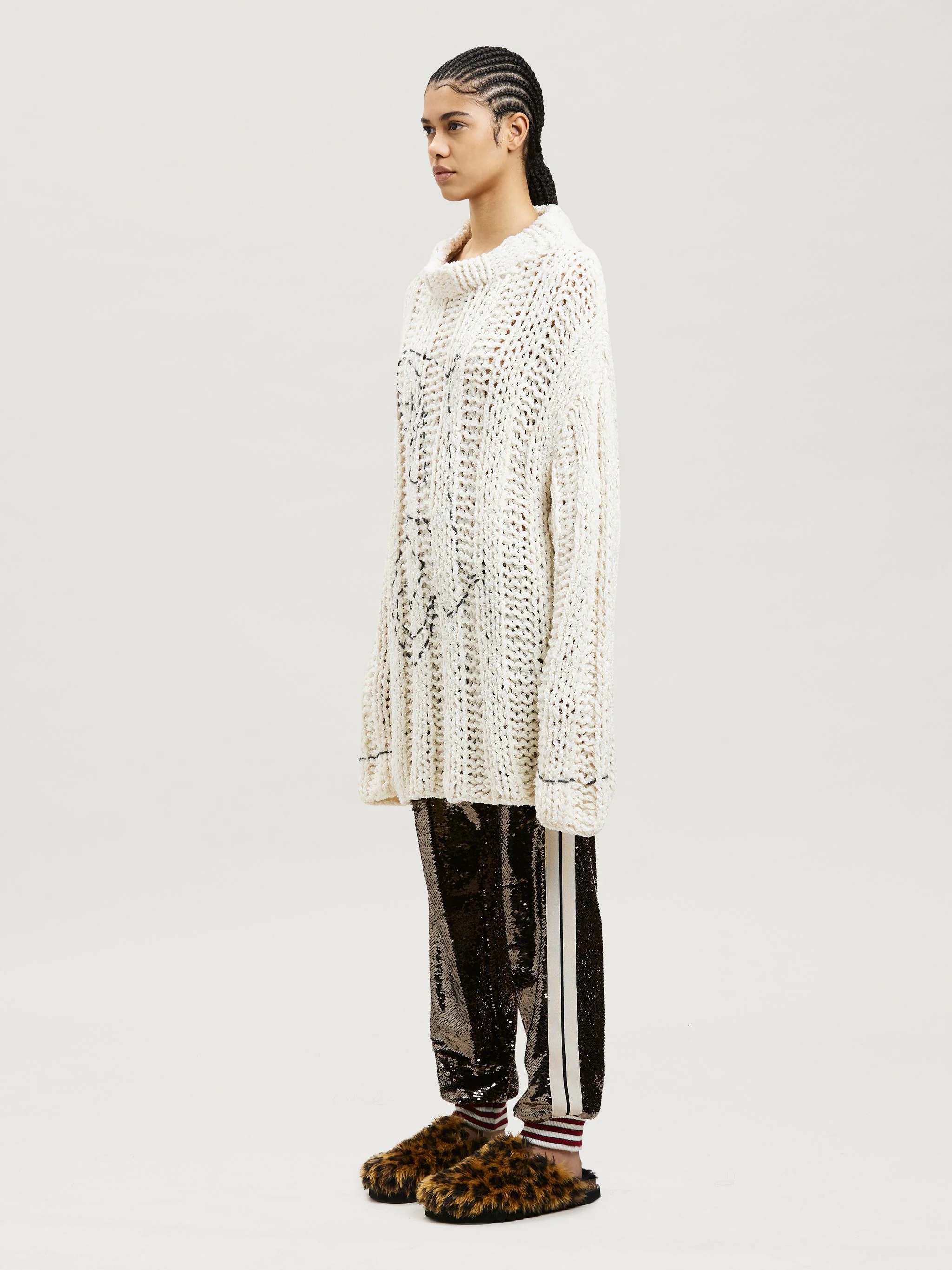 A SWEATER - 4