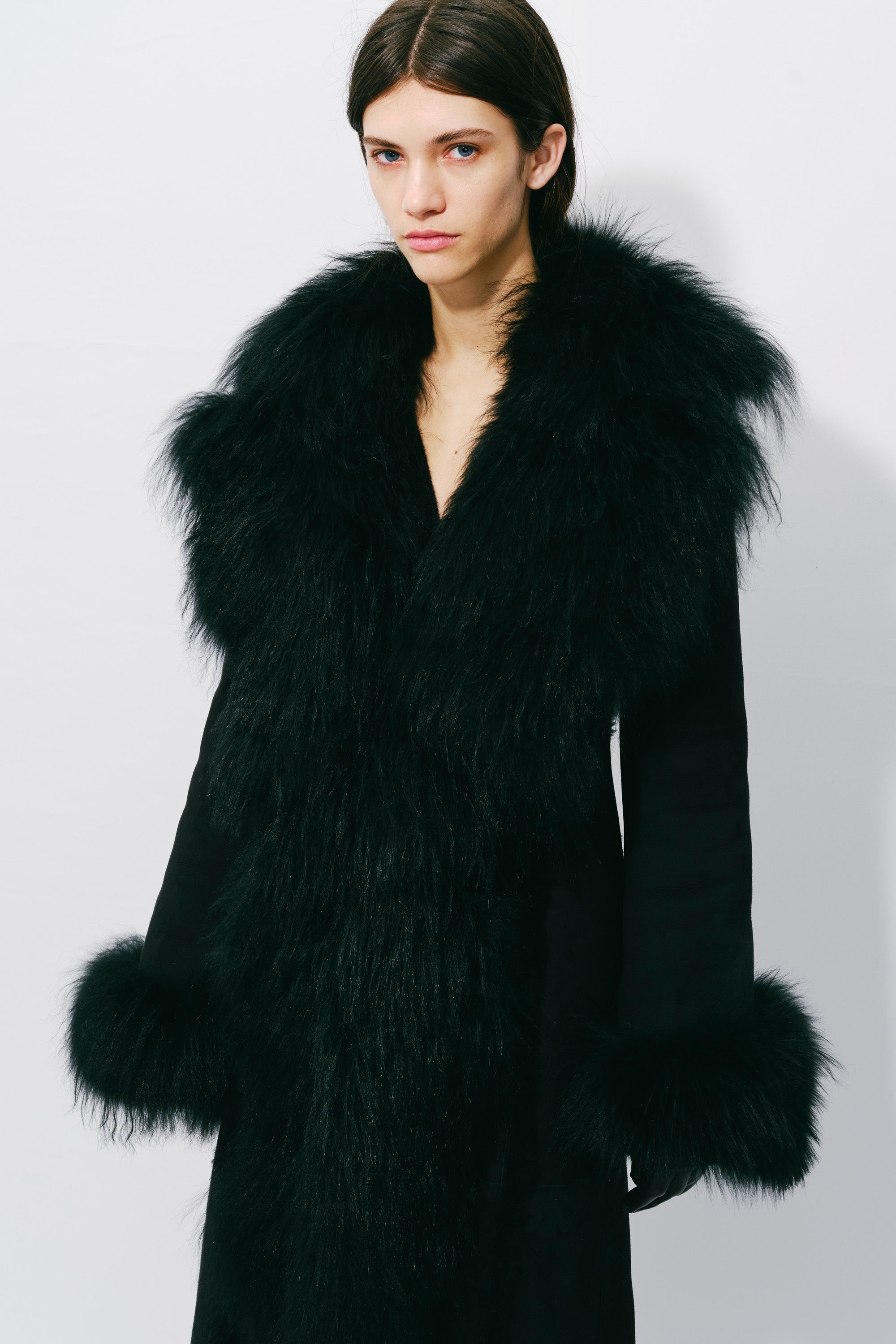 Prufrock Coat in Black Cashmere Shearling - 4