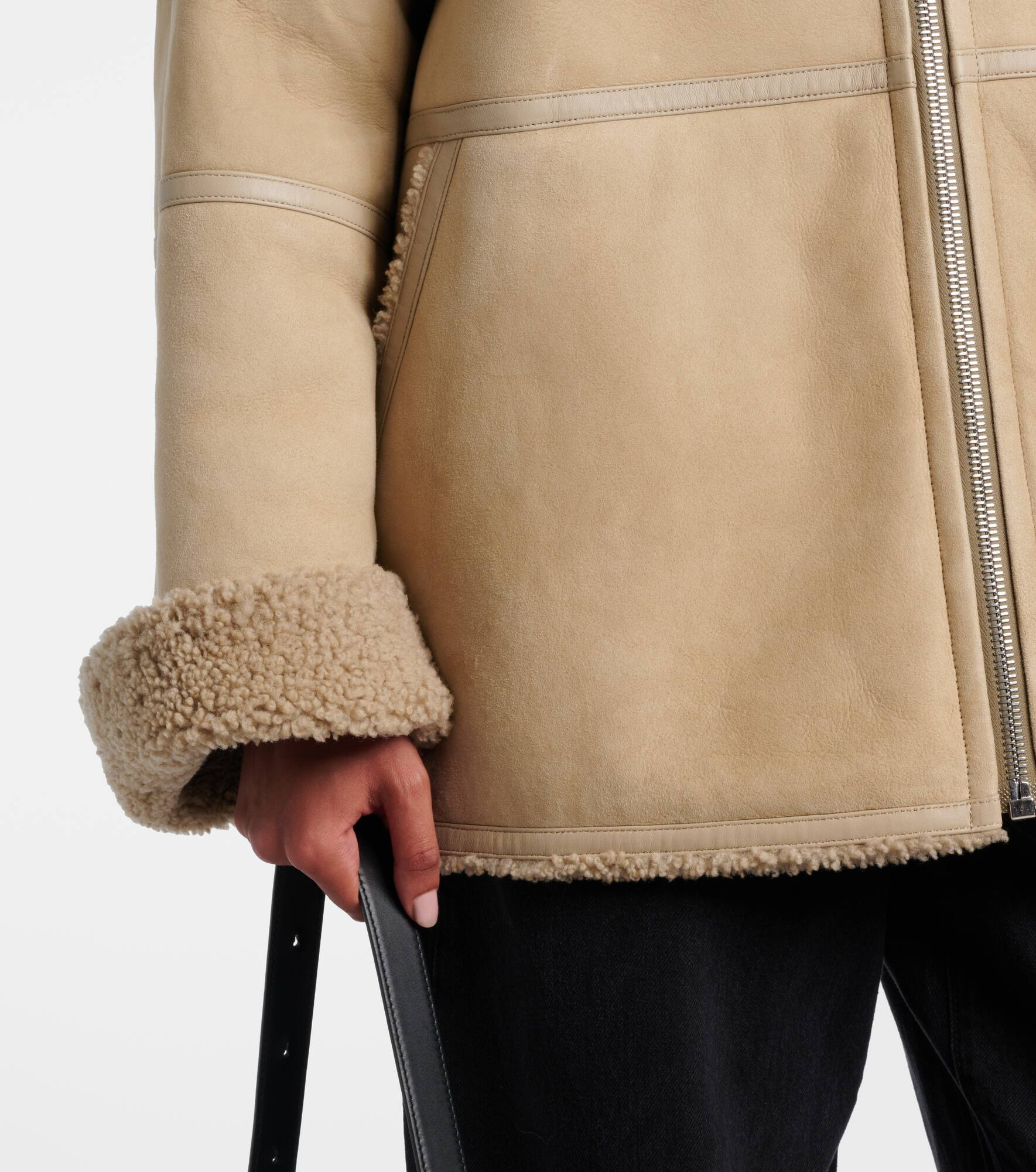 Reversible leather and shearling jacket - 5
