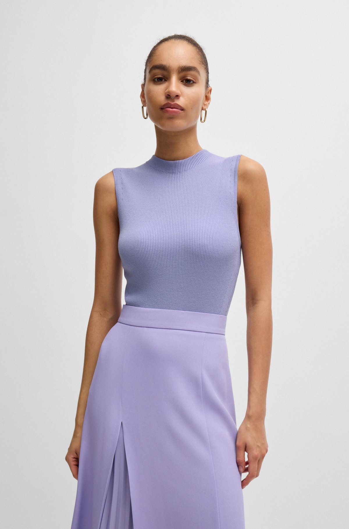 SLEEVELESS MOCK-NECK TOP IN RIBBED FABRIC - 2