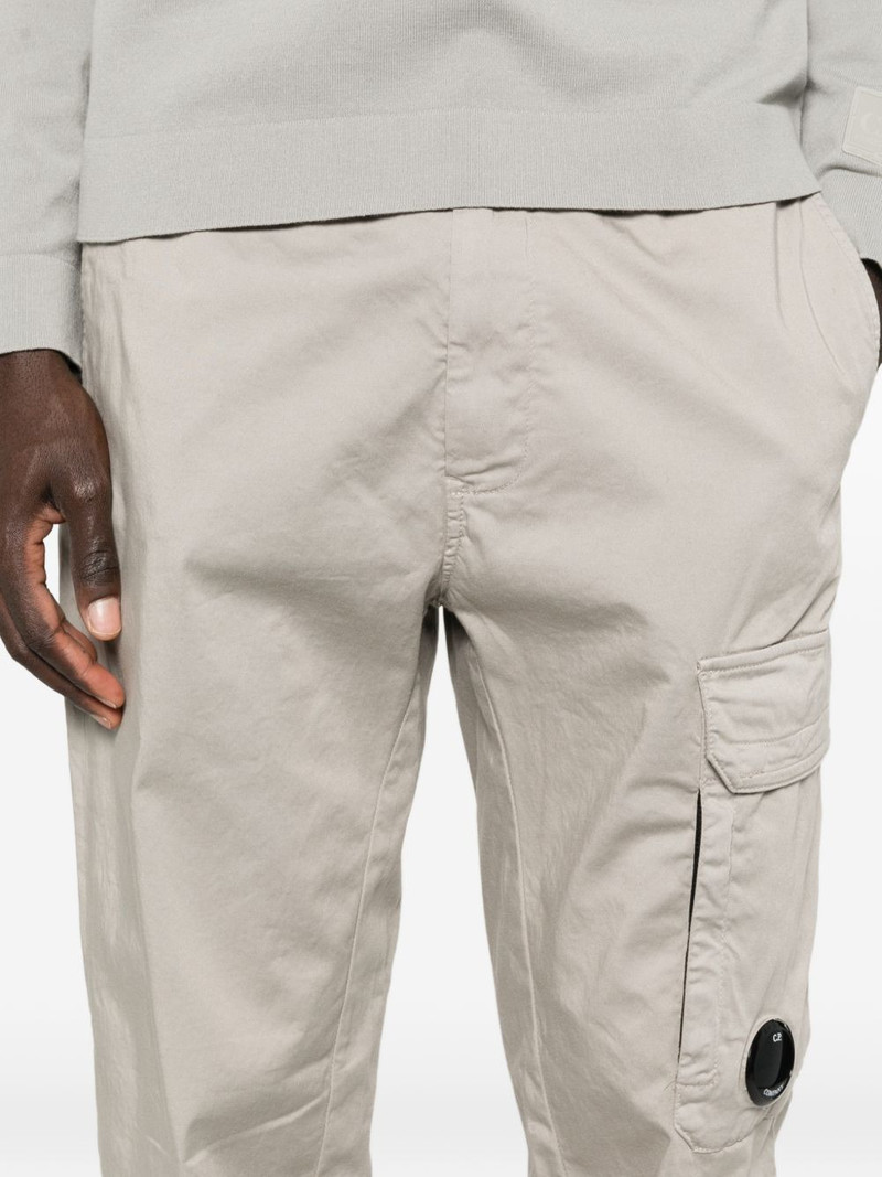 Lens-detail cargo-pocket trousers 5