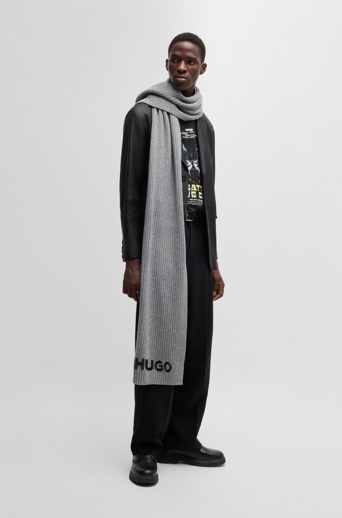 RIBBED SCARF IN WOOL WITH EMBROIDERED LOGO - 2