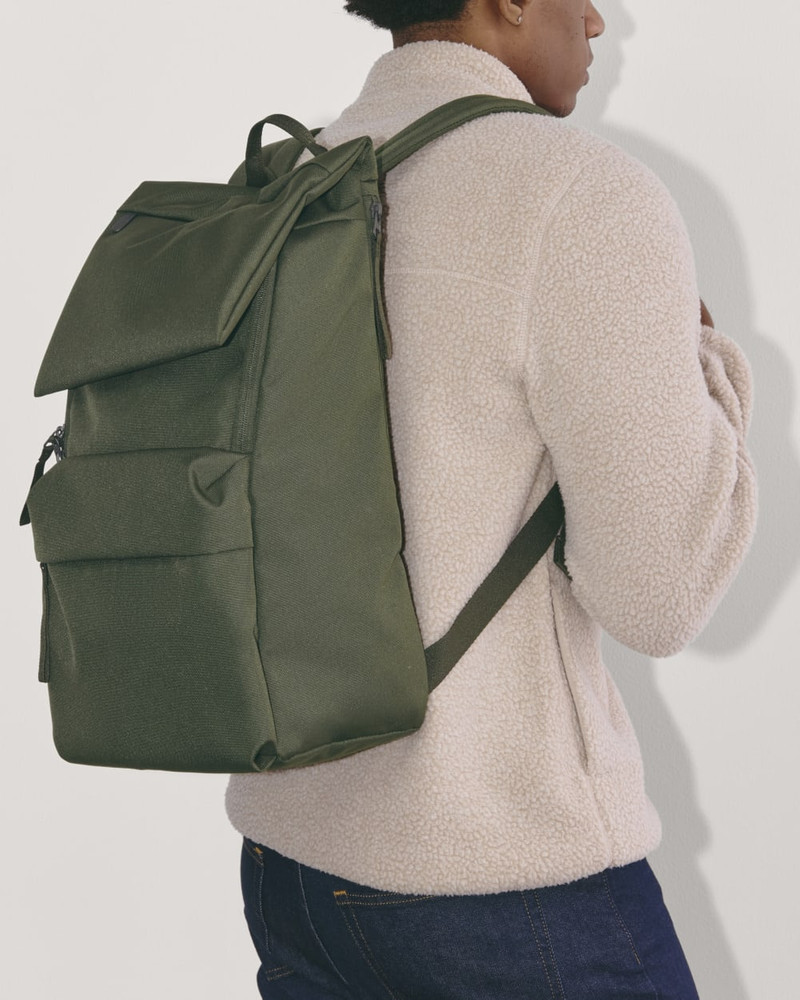 THE RENEW TRANSIT BACKPACK 3