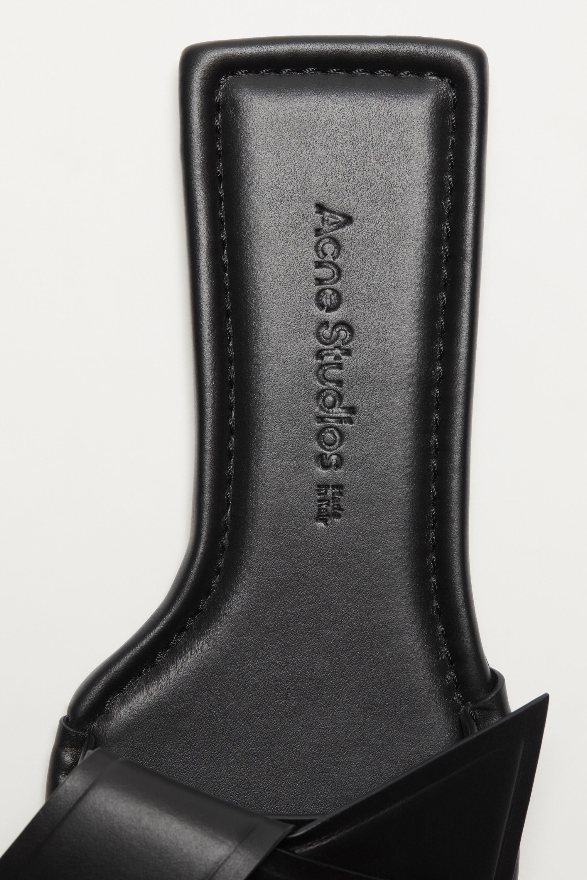Acne Studios Musubi leather sandal - Black | REVERSIBLE