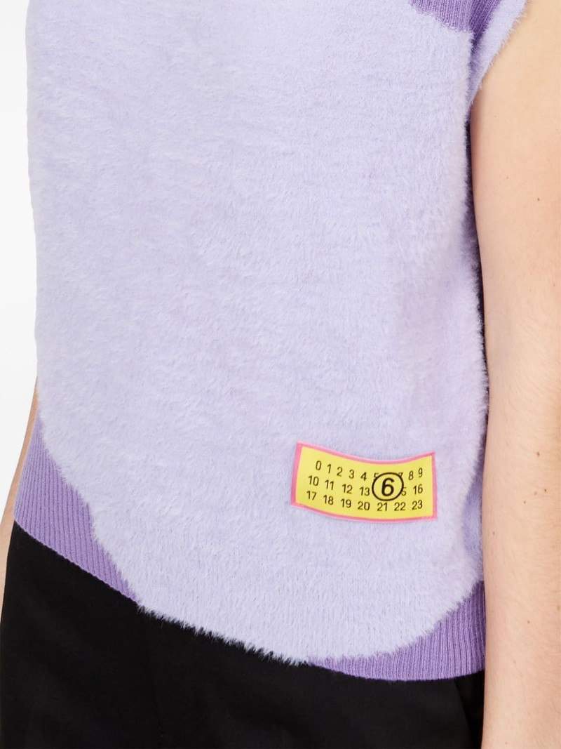 boat-neck sleeveless top 7