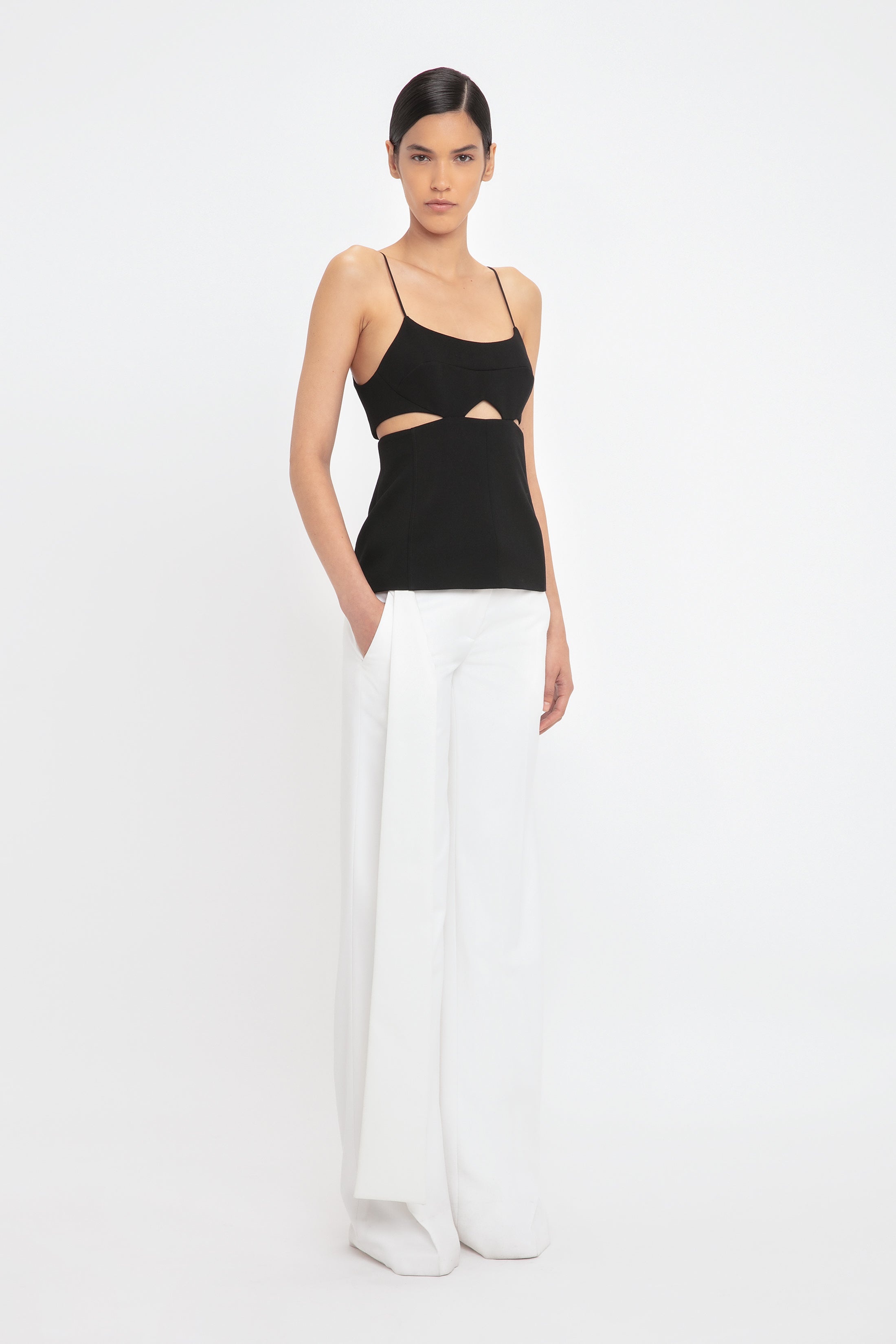 Cut-Out Cami Top In Black - 3