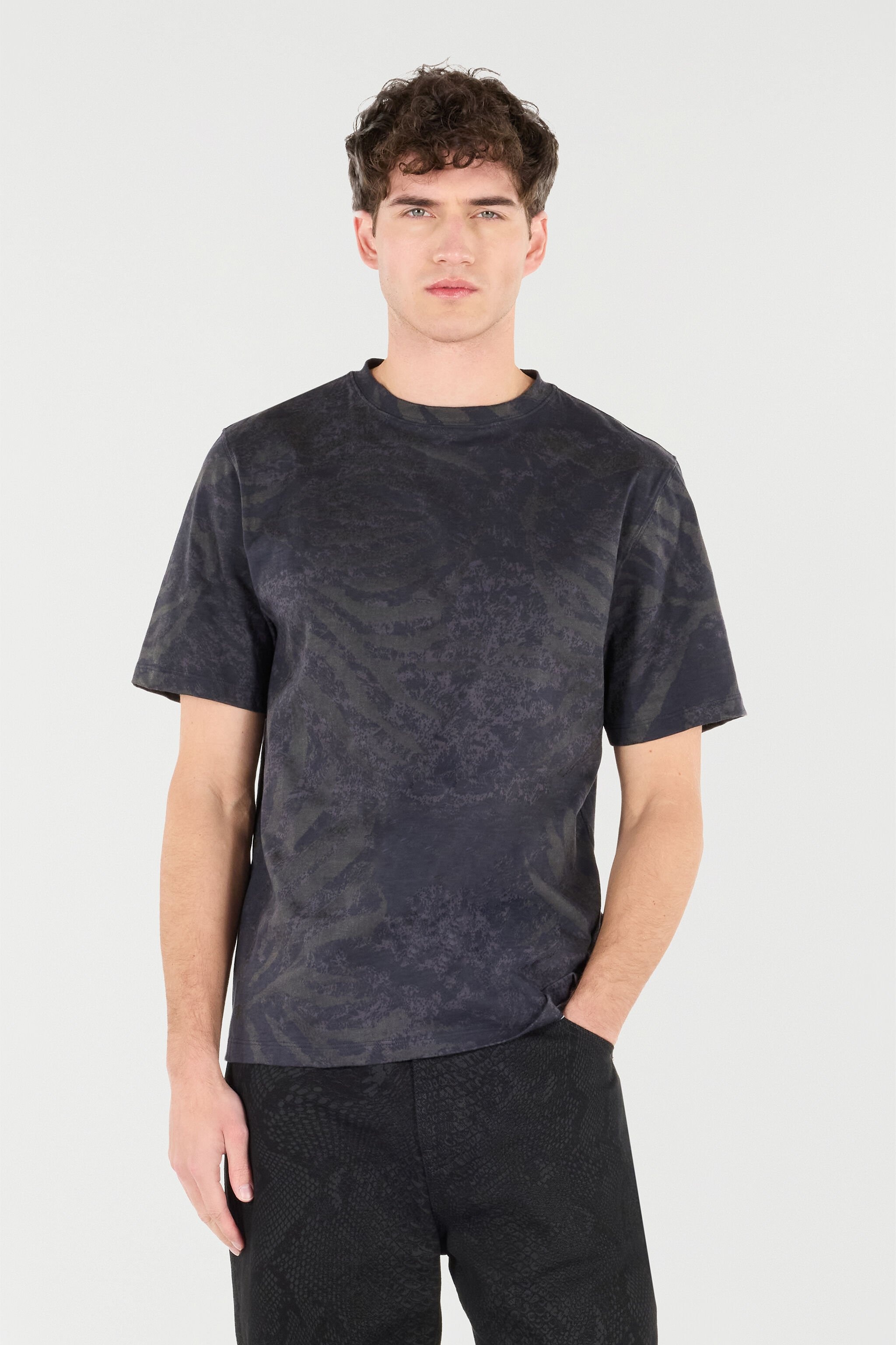T-Shirt With Animal Print - 3