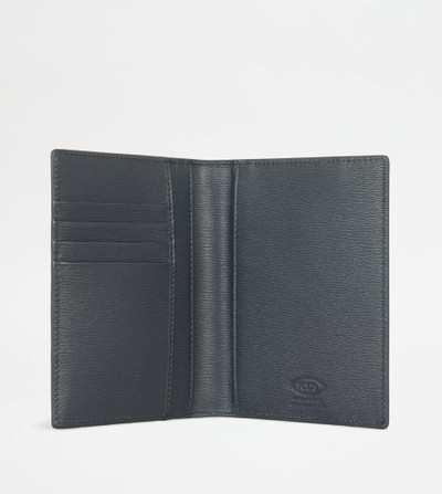 Tod's PASSPORT HOLDER IN LEATHER - BLUE outlook