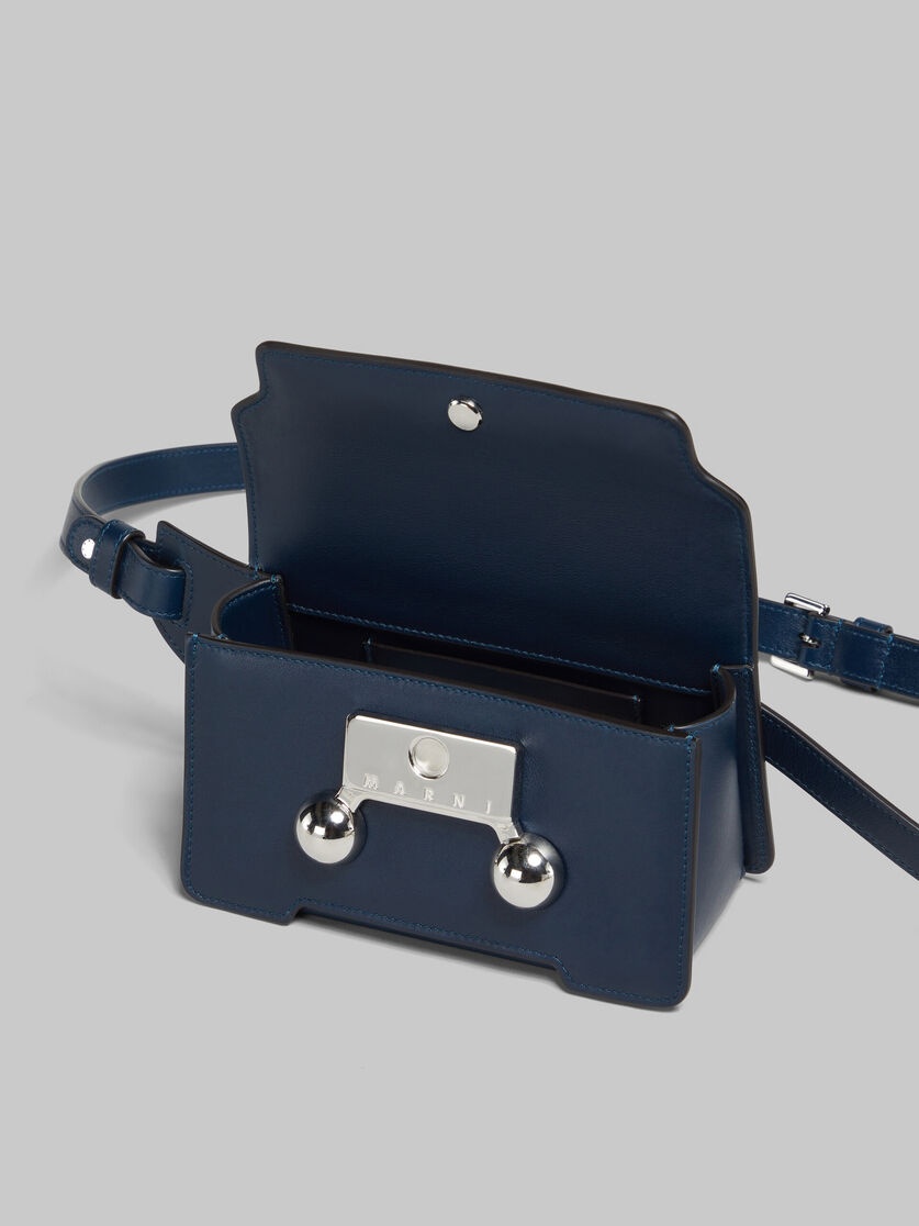 DEEP BLUE LEATHER TRUNKAROO CROSSBODY BAG - 4