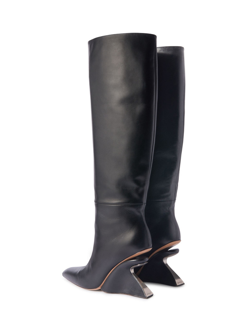Jug Boot 4