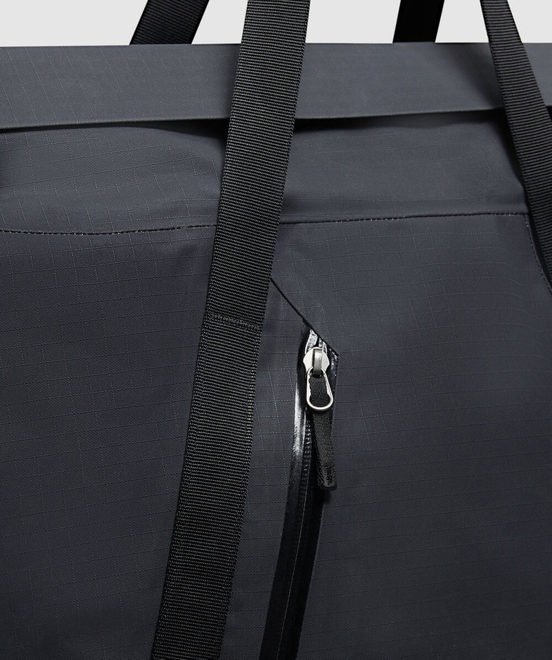 Granville 30 carryall bag 4