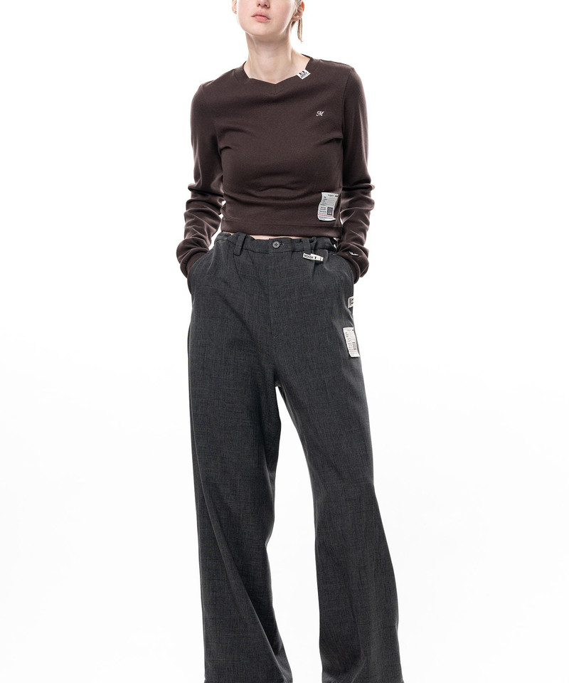 V-Neck Cropped Long Sleeve T-Shirt 18