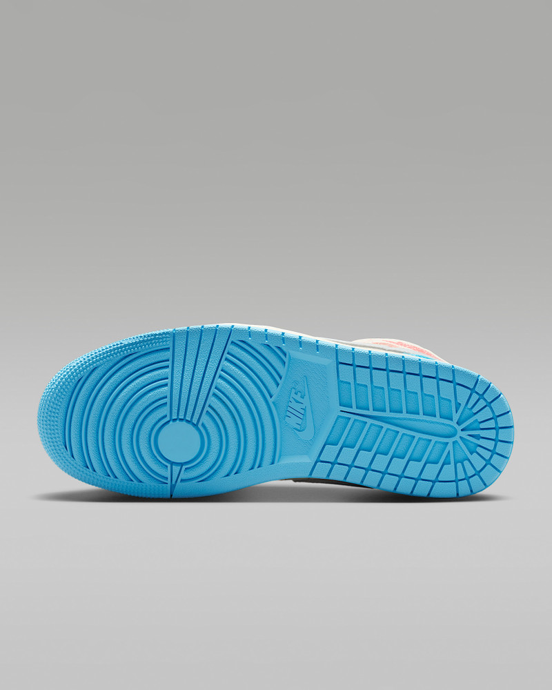 Jordan Air Jordan 1 Mid Women's Shoes outlook