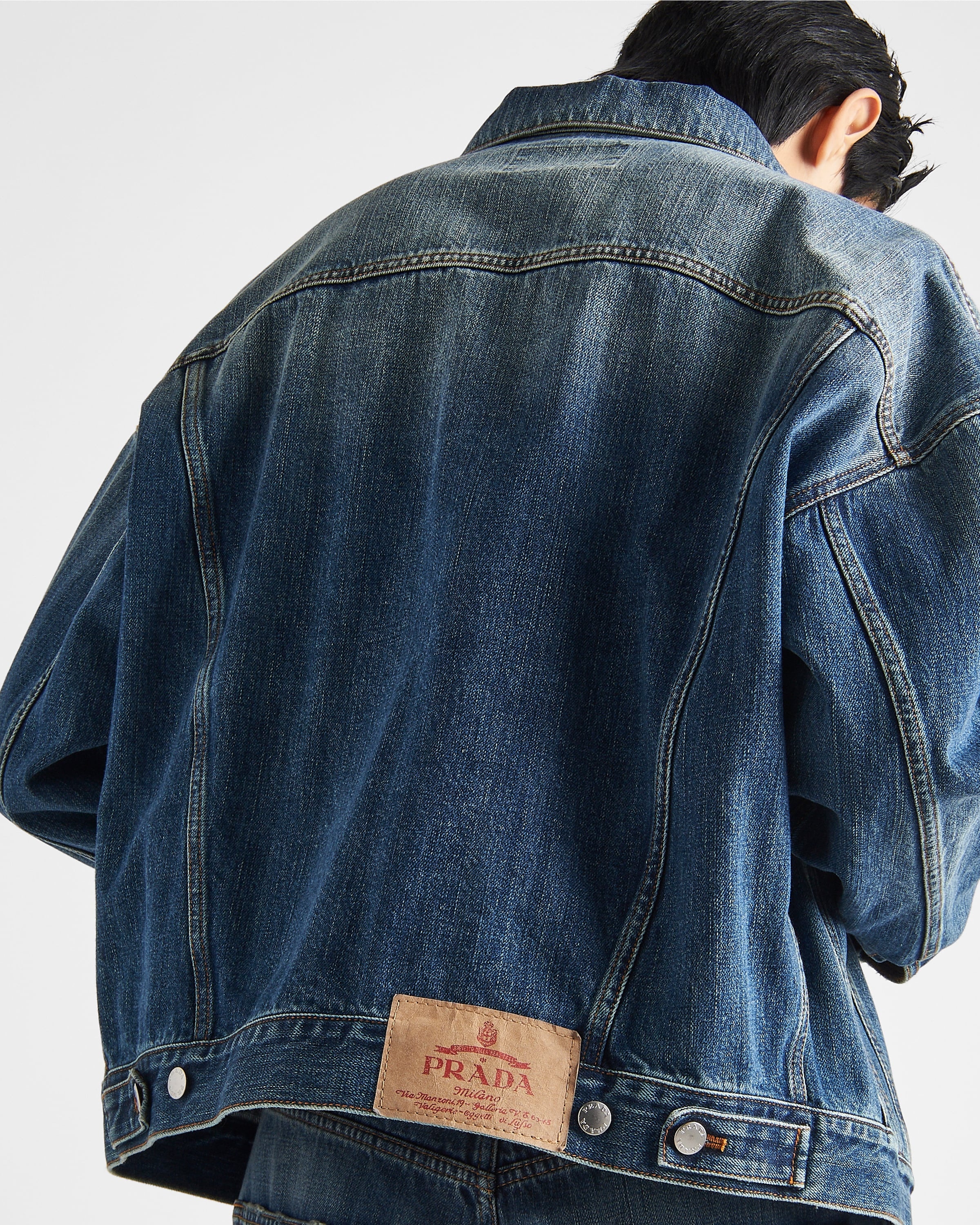 Denim trucker jacket - 4