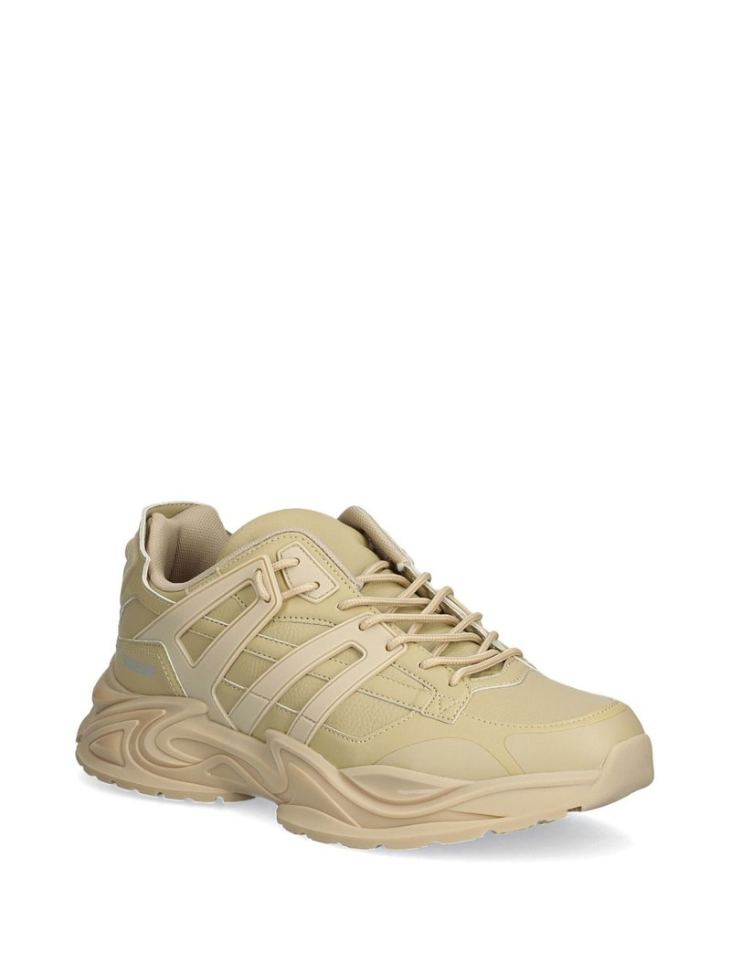 GUESS USA Belluno trainers outlook