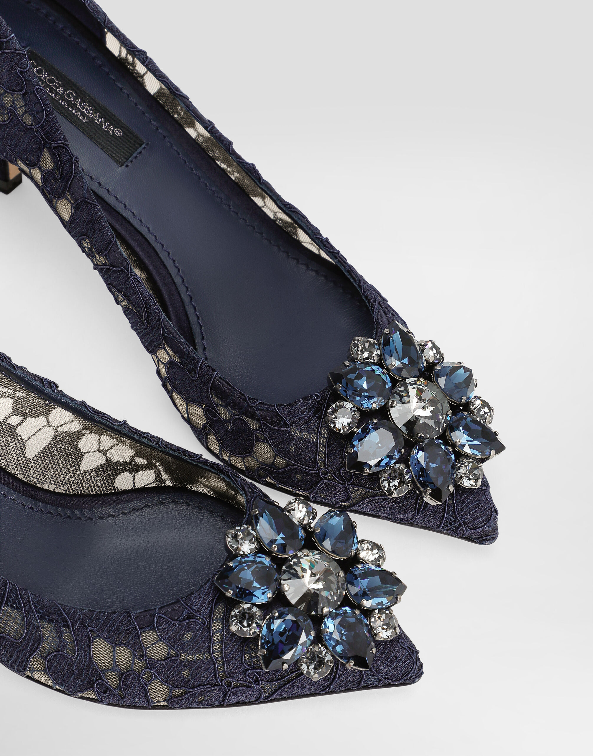 Pump in Taormina lace with crystals - 5