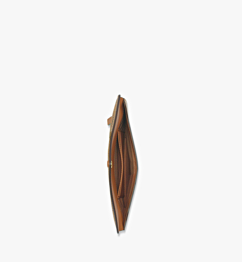 MCM Himmel Continental Pouch in Lauretos outlook