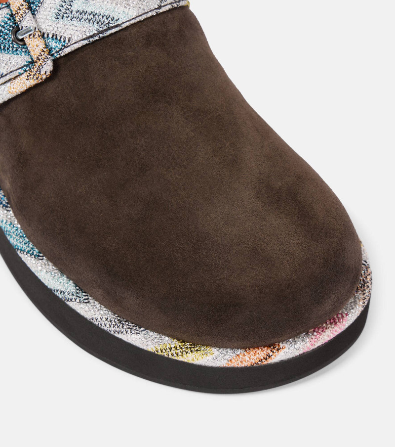 Zigzag suede clogs 5