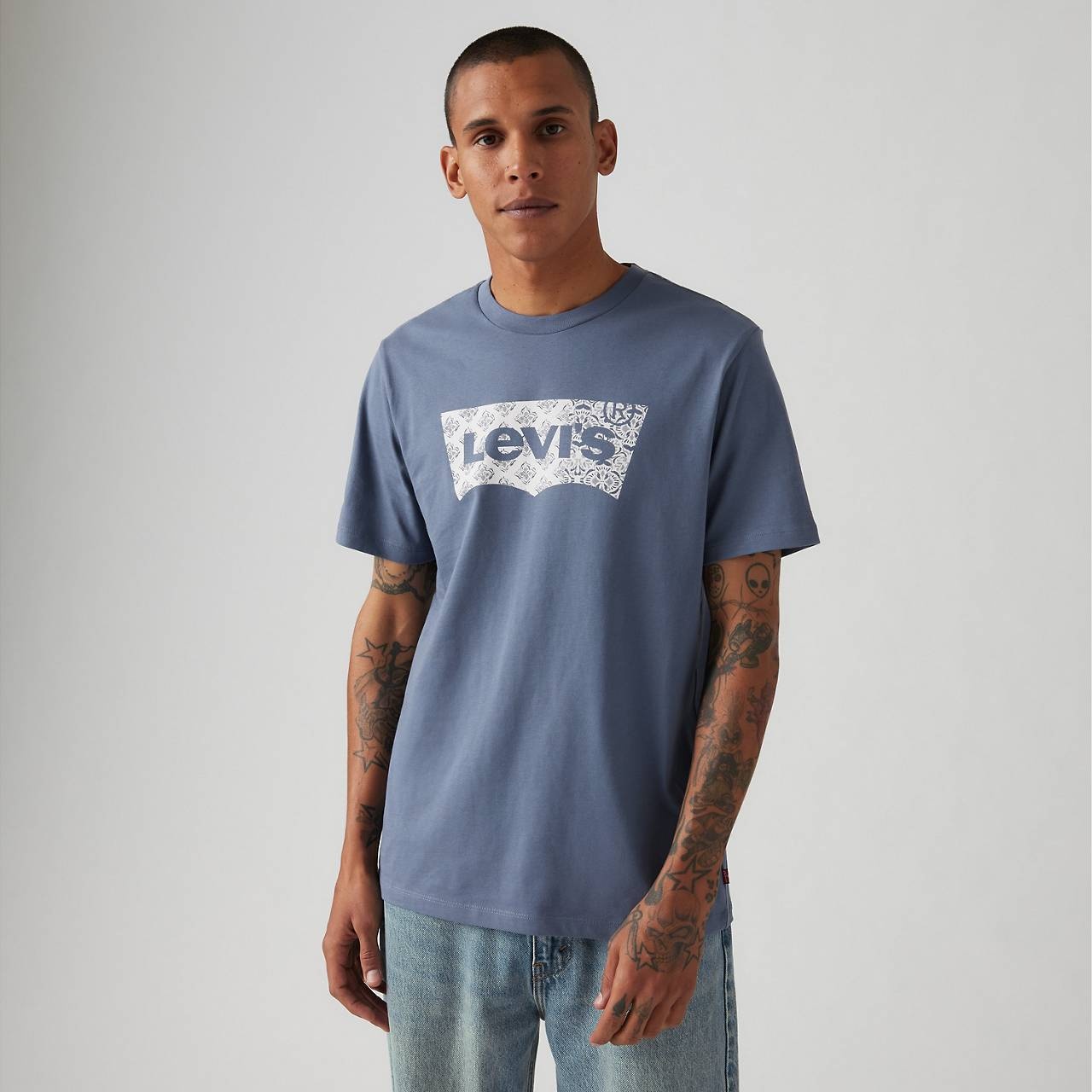 CLASSIC GRAPHIC T-SHIRT - 2