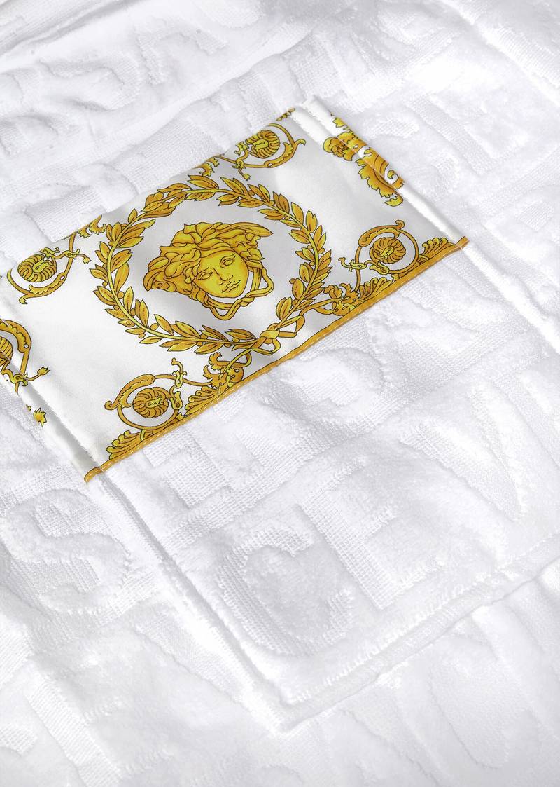 I ♡  Baroque Bathrobe 4