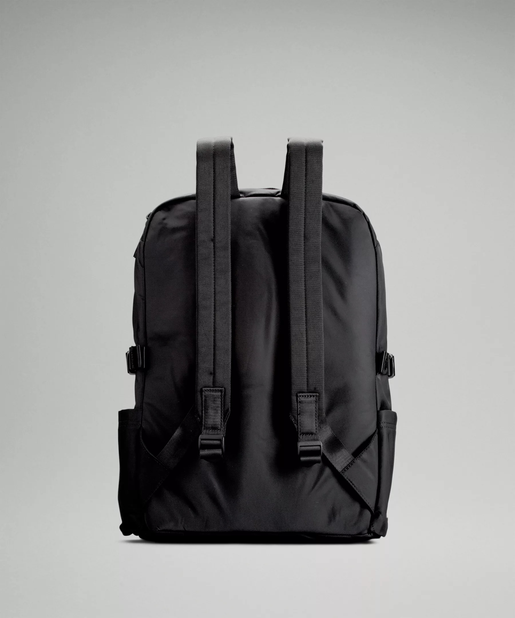 New Crew Backpack 22L *Logo - 3
