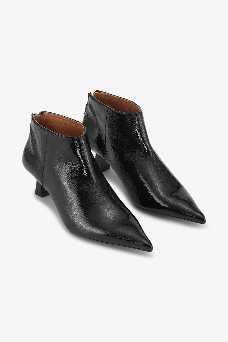 GANNI SOFT POINTY CROP BOOTS NAPLACK outlook