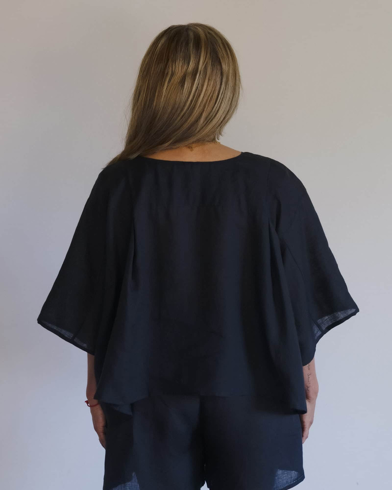 BASERANGE Ori Top
                  - Fine Linen outlook