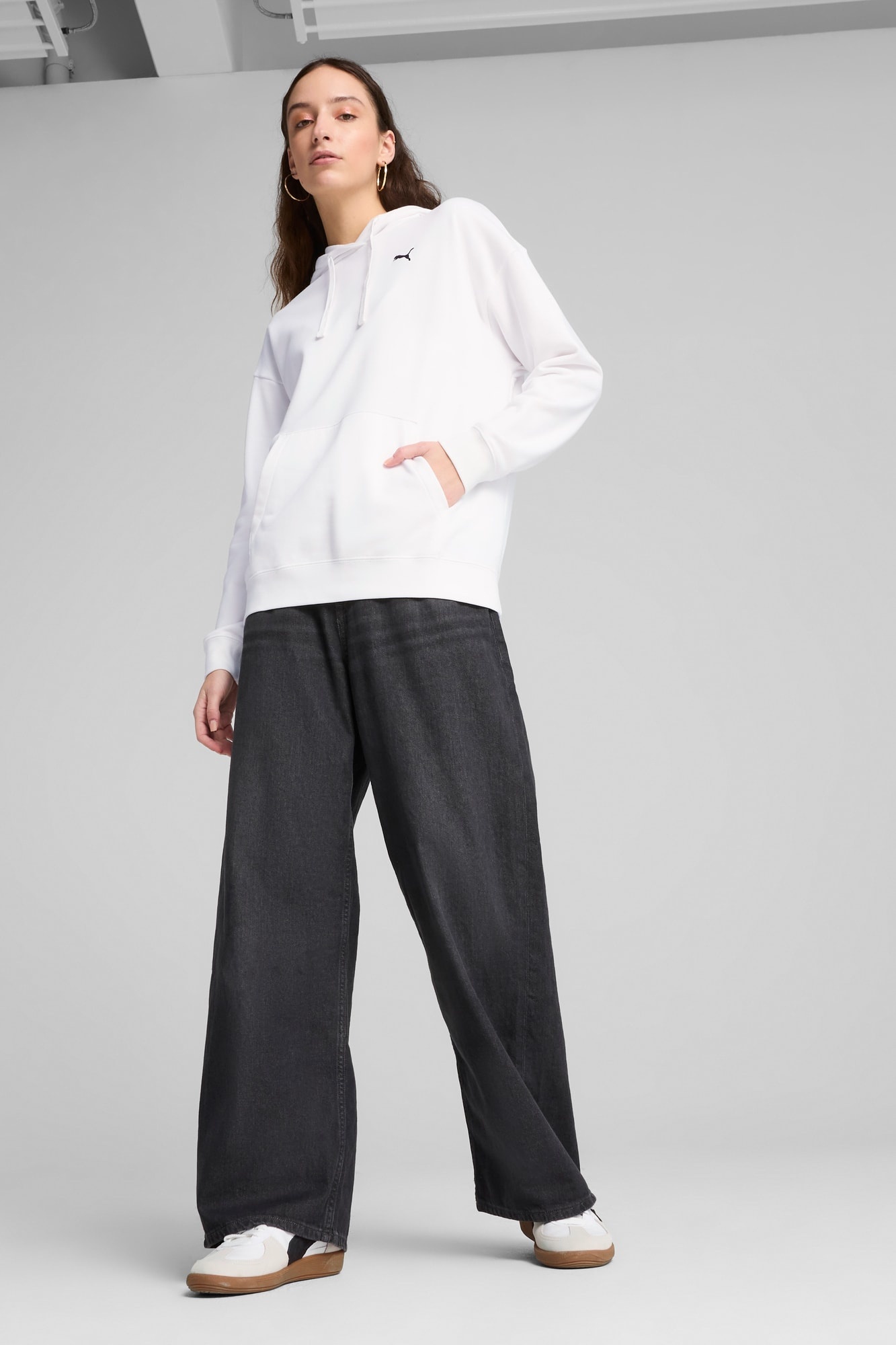 Essentials Women's Relaxed Hoodie - 5