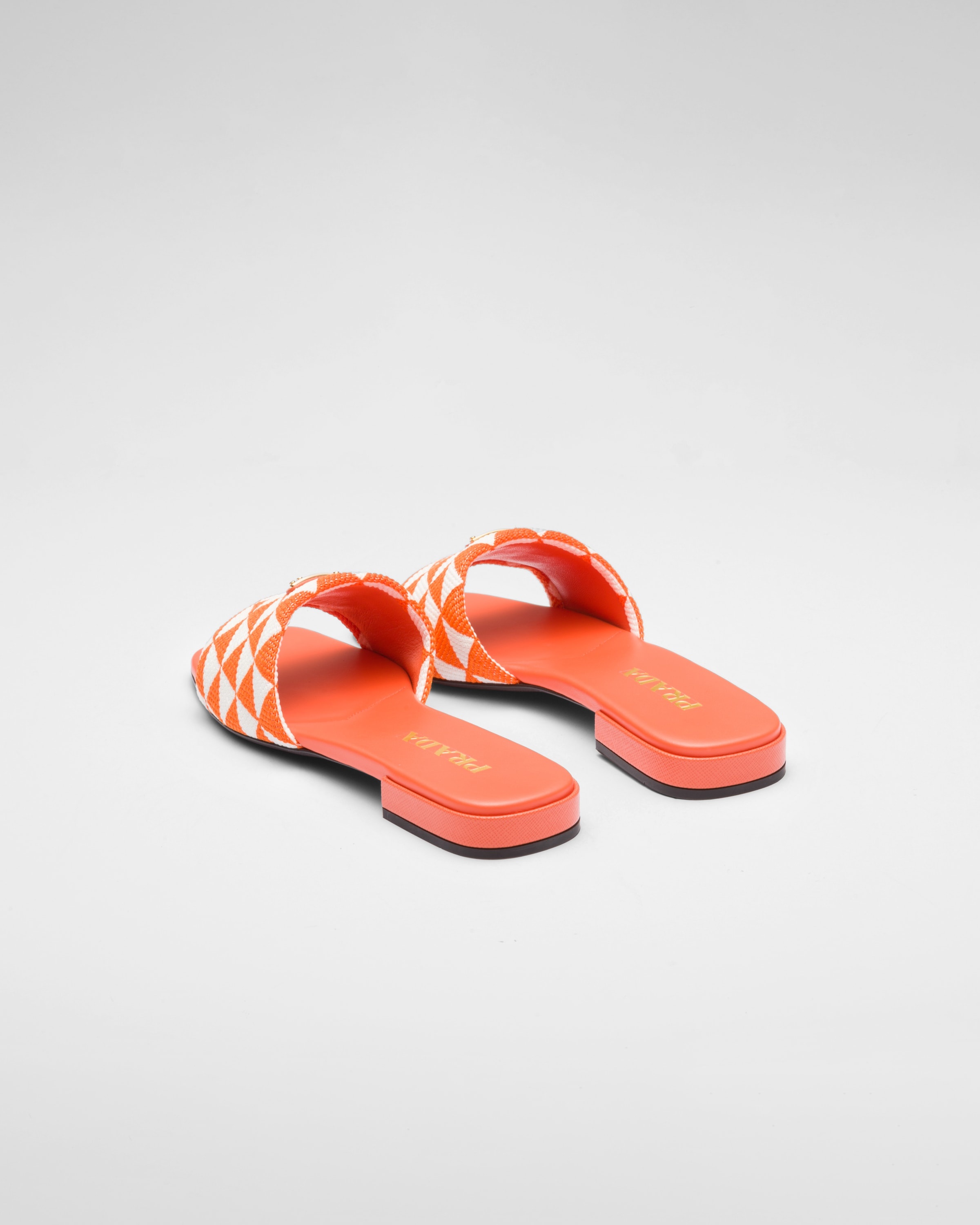 Embroidered fabric slides - 5