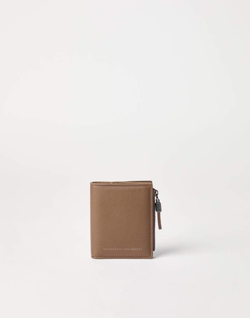 Grained leather small wallet with shiny zipper pull 1