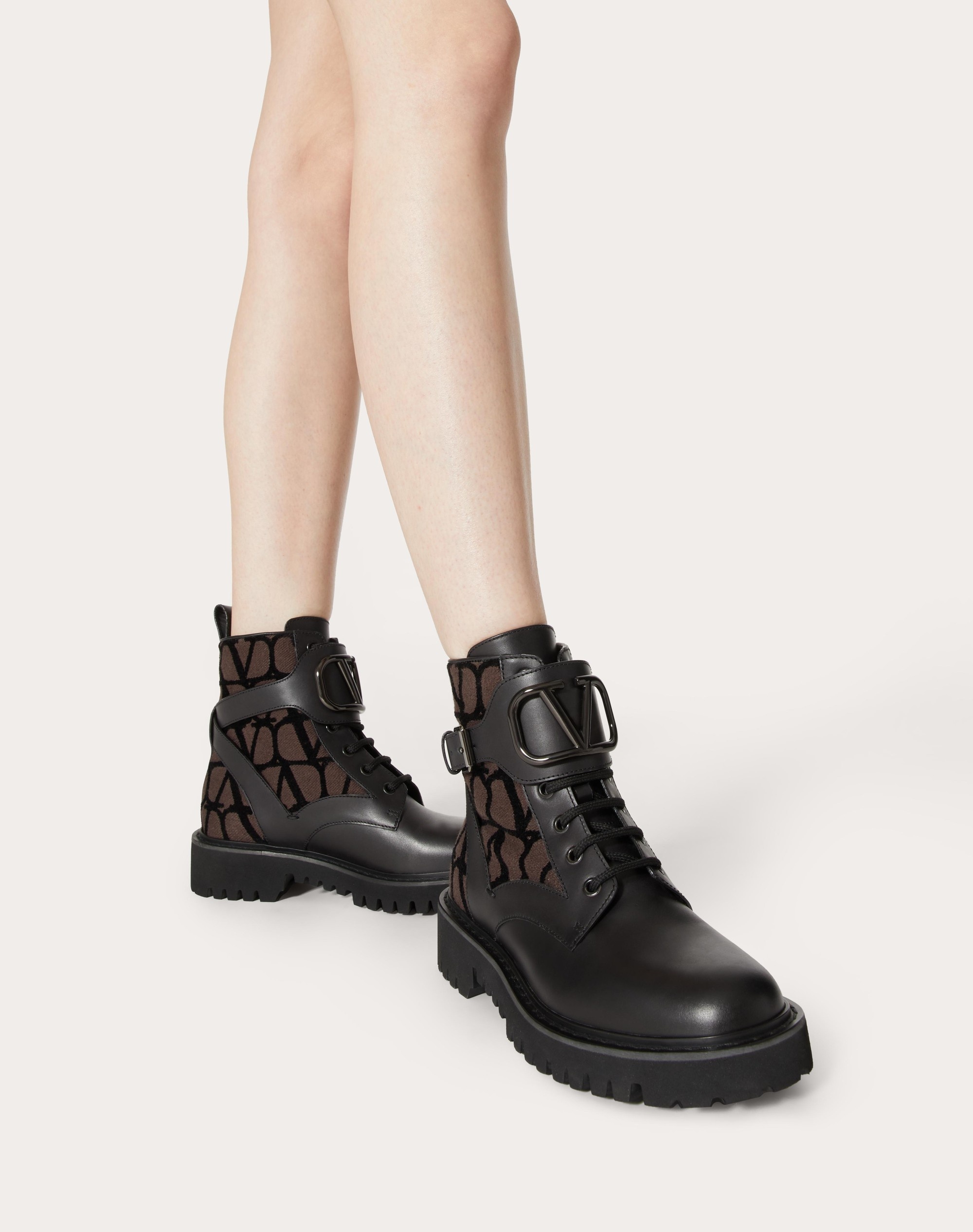 VLOGO SIGNATURE COMBAT BOOT IN CALFSKIN AND TOILE ICONOGRAPHE 35MM - 6