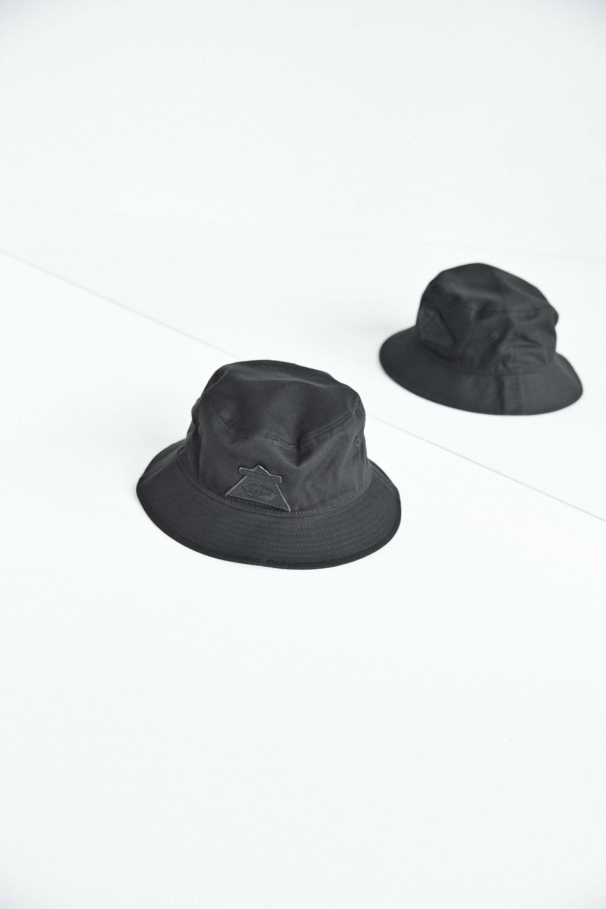 sacai sacai x NEW ERA® Gonz sacaigonz Cap | REVERSIBLE