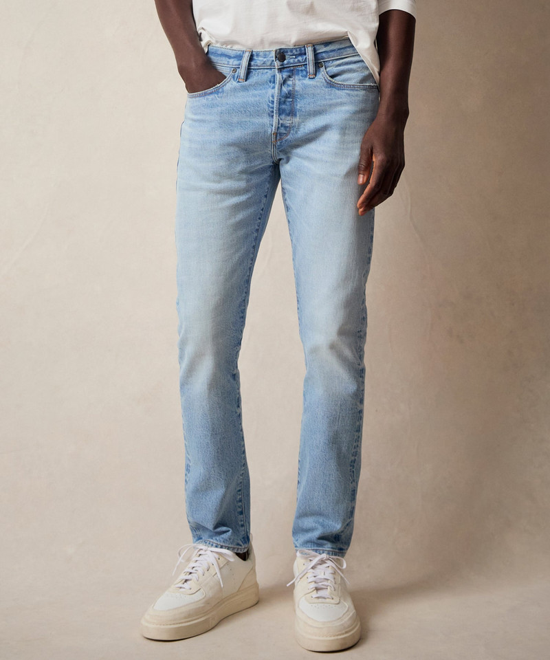 TODD SNYDER Slim Japanese Selvedge Stretch Jean in Light Indigo outlook