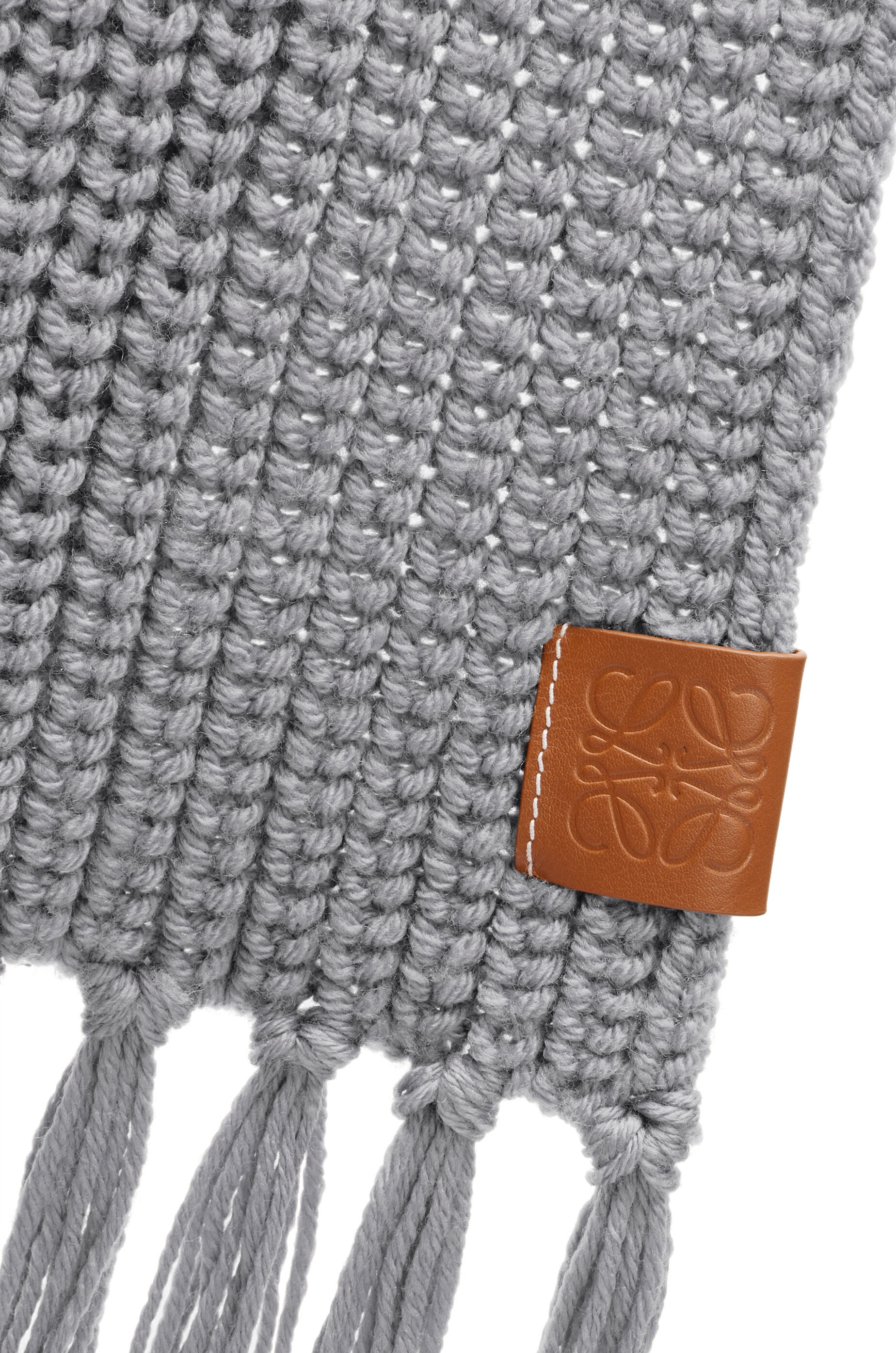 Fringed scarf in wool - 3