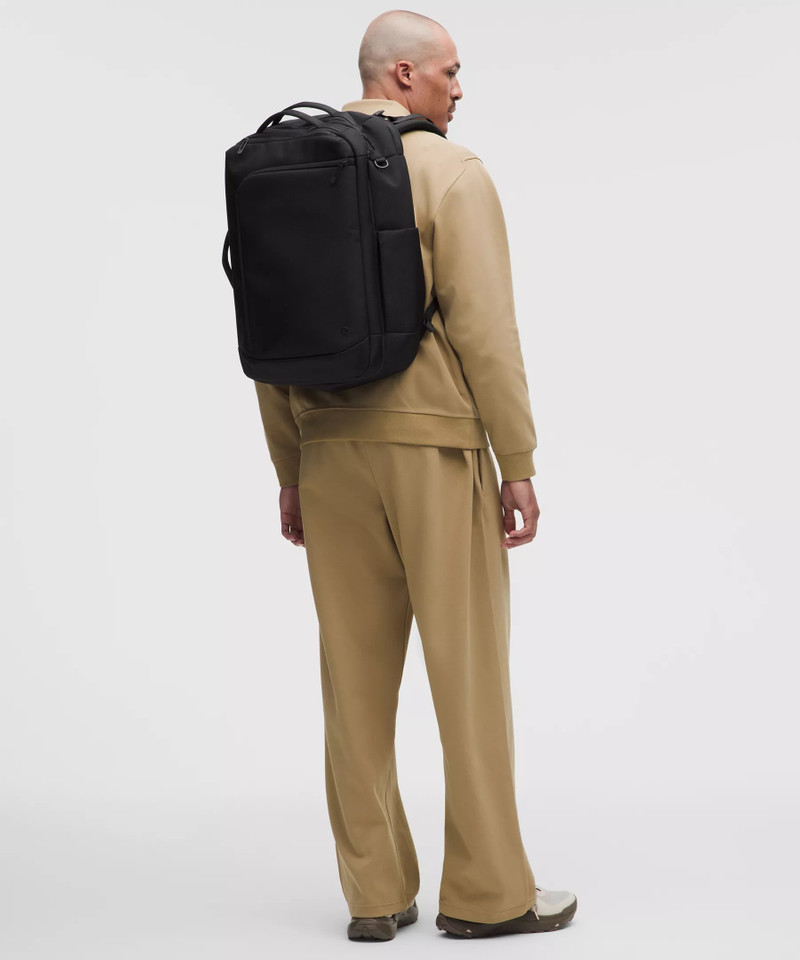 lululemon Cruiser Travel Backpack 35L outlook