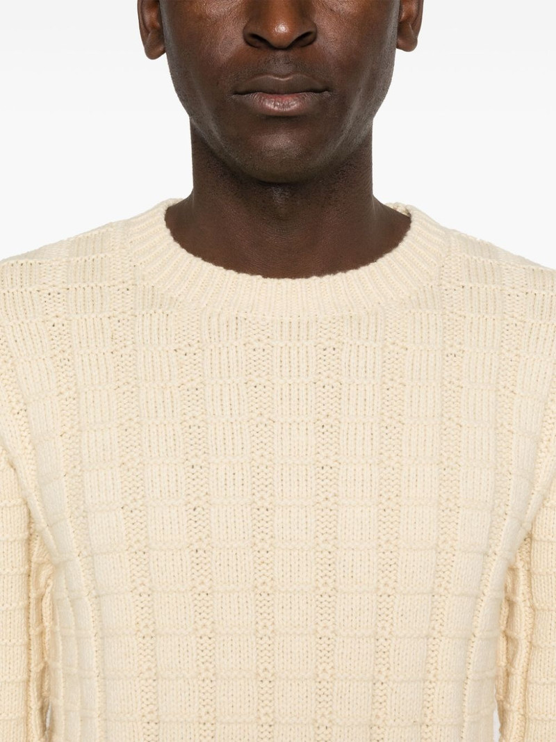 Angle sweater 5