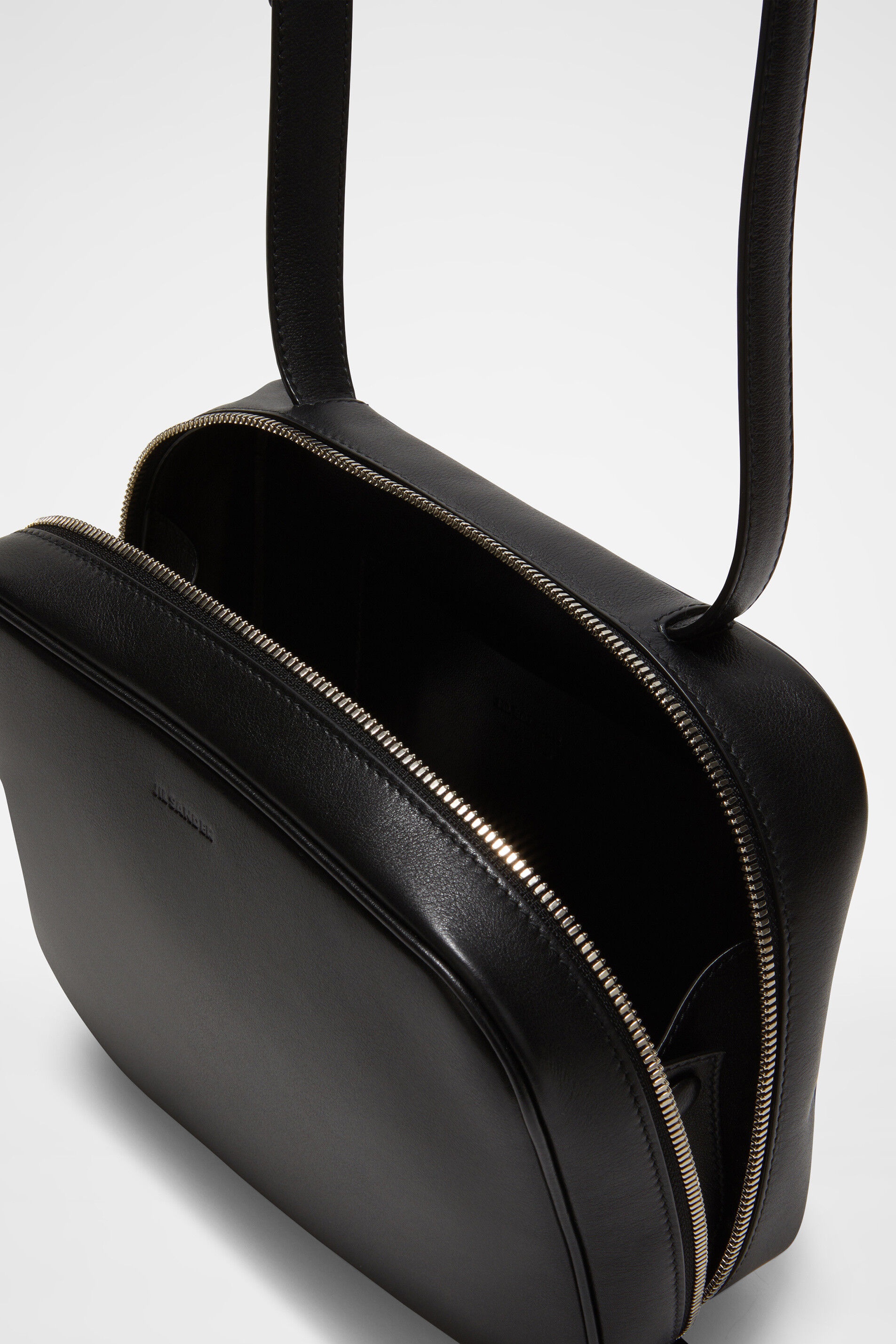 Crossbody Medium 3
